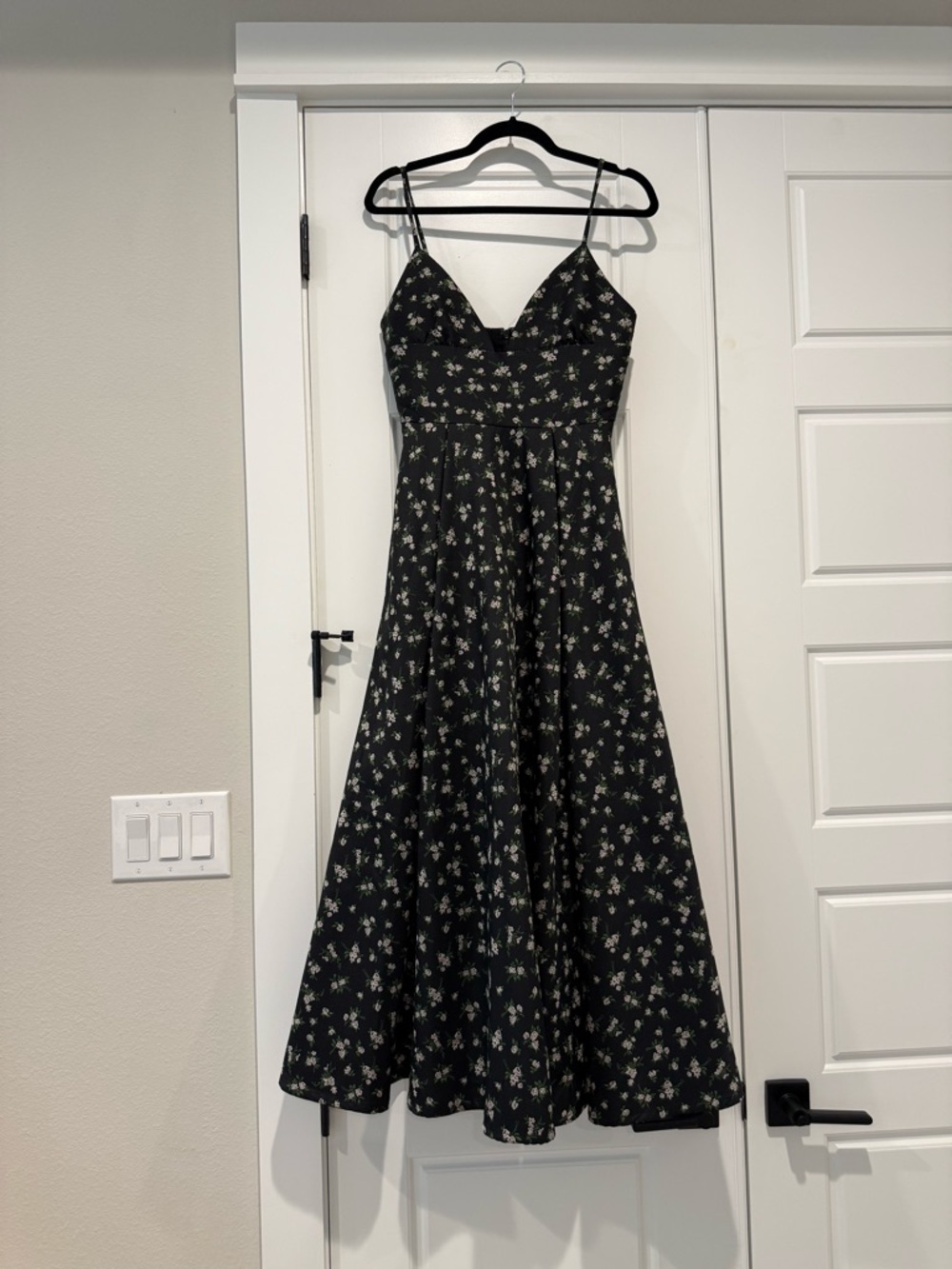 Black Floral Spaghetti-Strap Midi Dress